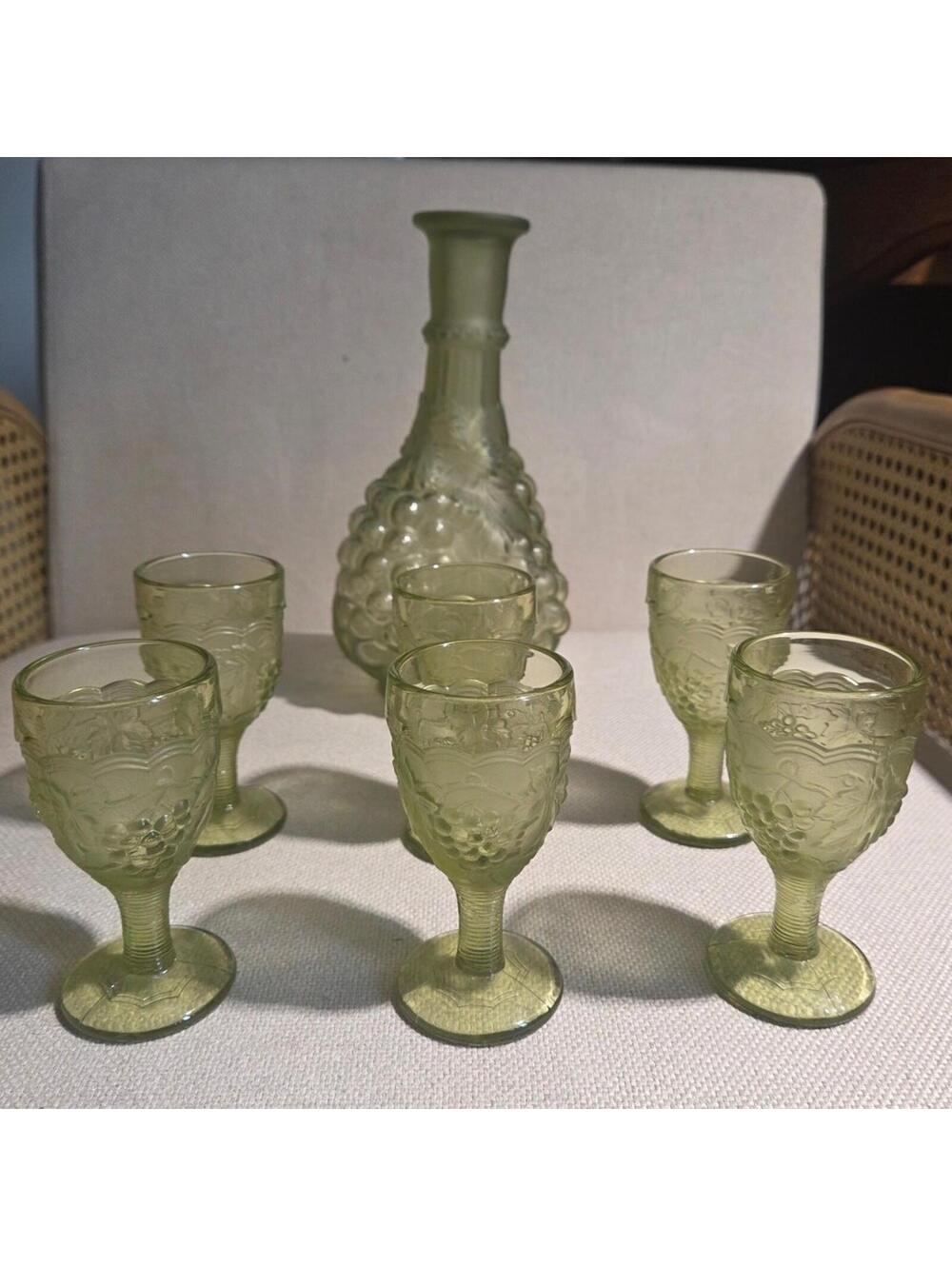 Vtg Imperial Glass Verde Green Harvest Grape Decanter Set 6 Cordial Glasses MCM